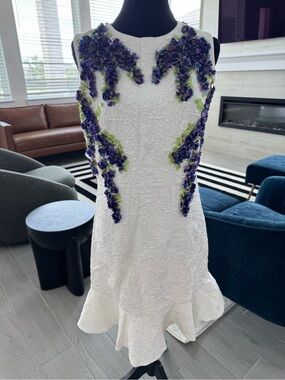 DOLCE & GABBANA Sleeveless Textured 3D Sequin Wisteria Dress Size 40 (FLAWED)